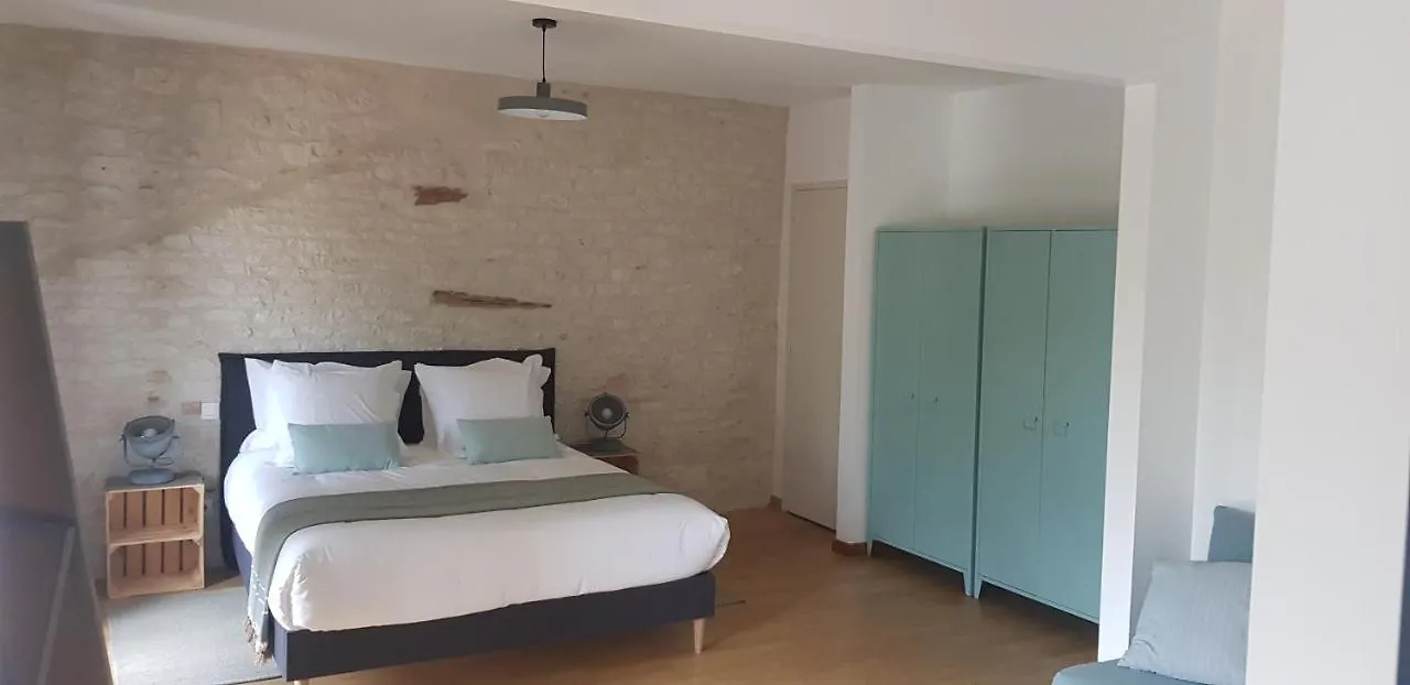 Bed and Breakfast La Cour Saint Louis à Castelnau-Montratier