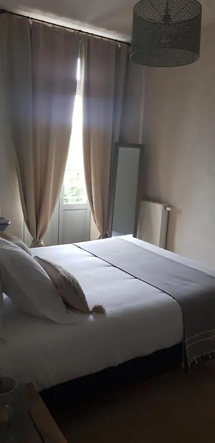 Bed and Breakfast La Cour Saint Louis à Castelnau-Montratier