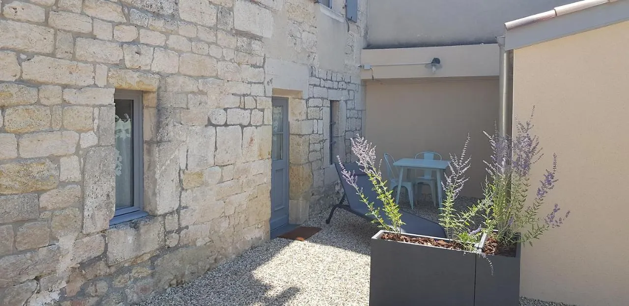 Bed and Breakfast La Cour Saint Louis à Castelnau-Montratier Couette-café